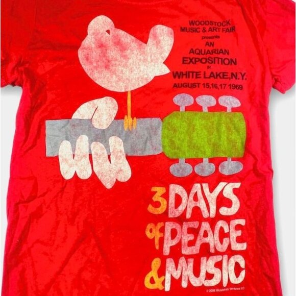 NWOT Woodstock - 3 Days of Peace and Music '69 Tee Shirt Red Size Large - Picture 2 of 3
